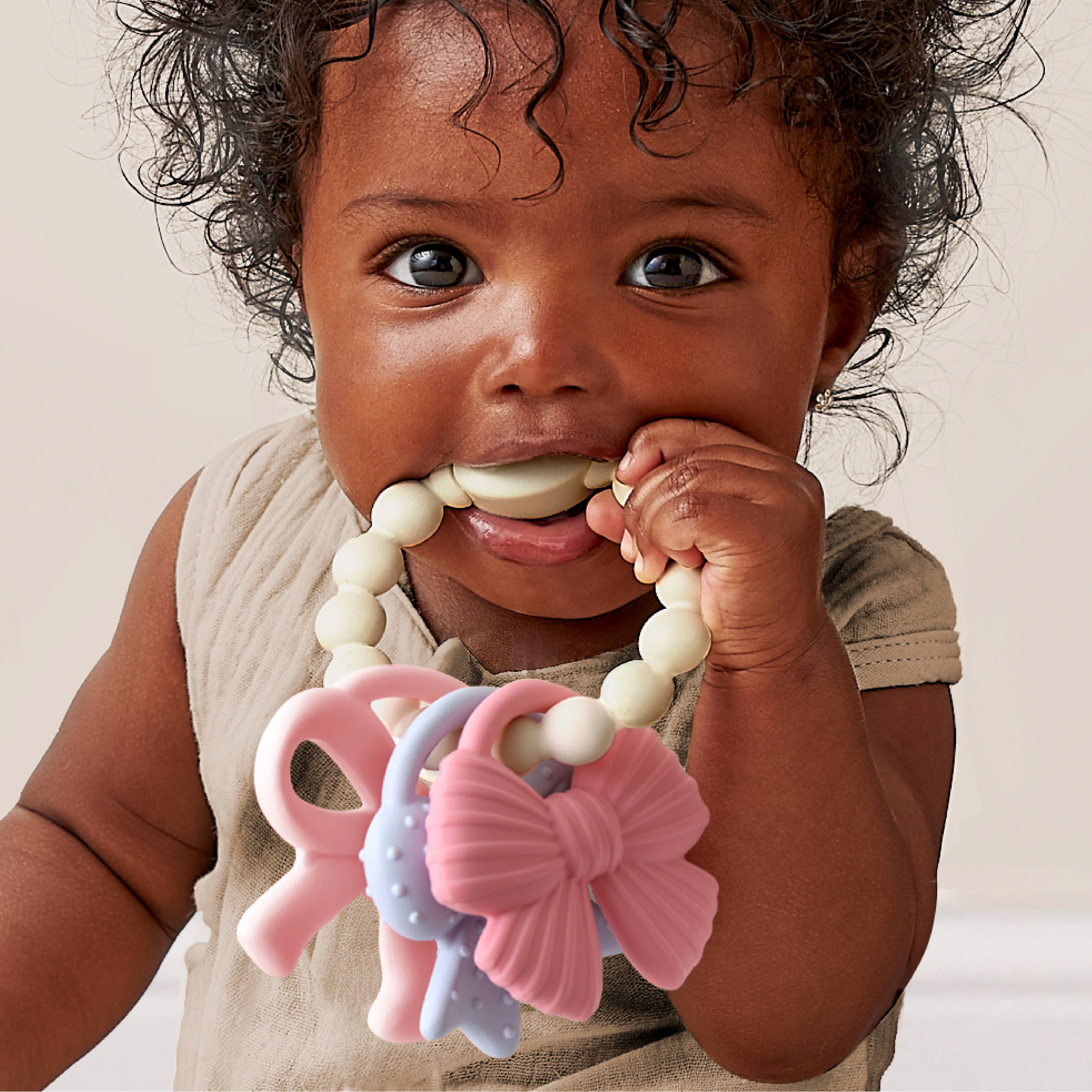 Bow Teether